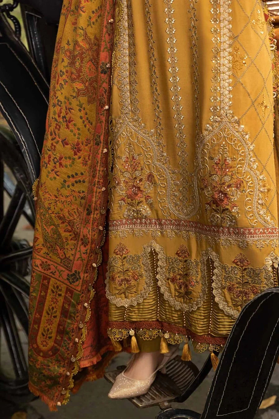 TSS-MB3110 3 Piece Unstitched Embroidered Dhanak Suit
