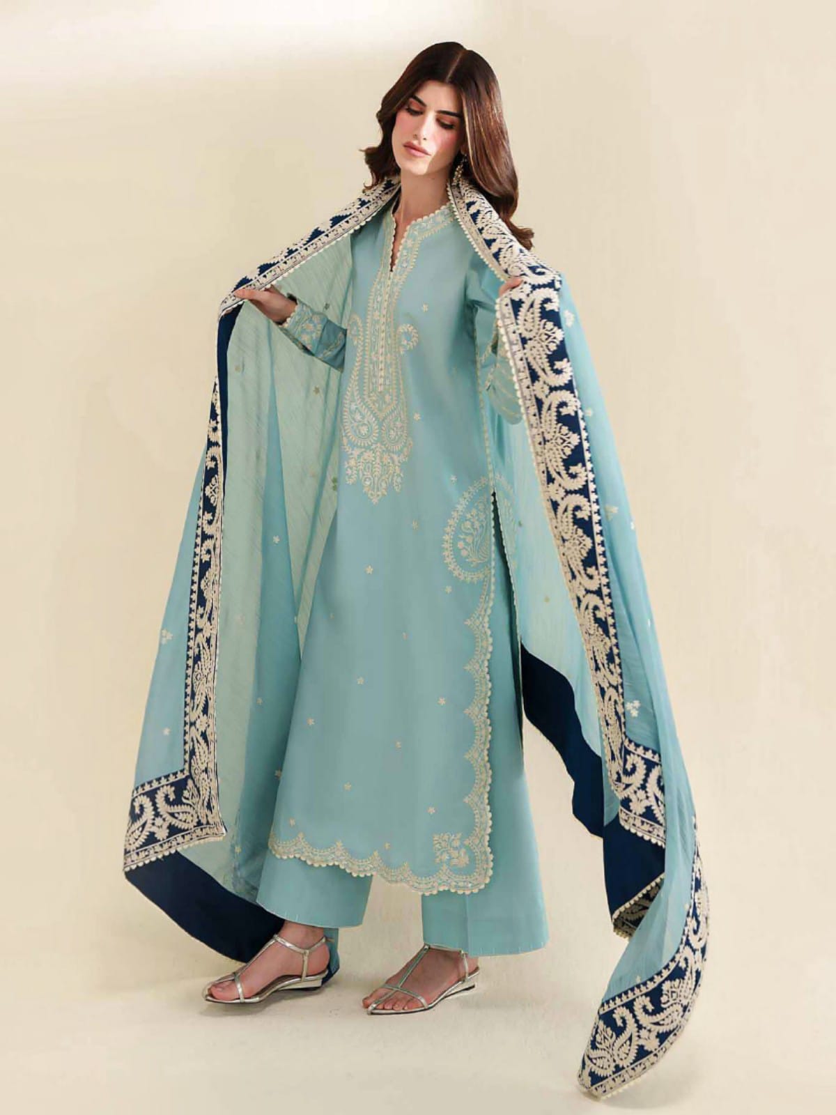3 Piece Unstitched Embroidered Dhanak Suit