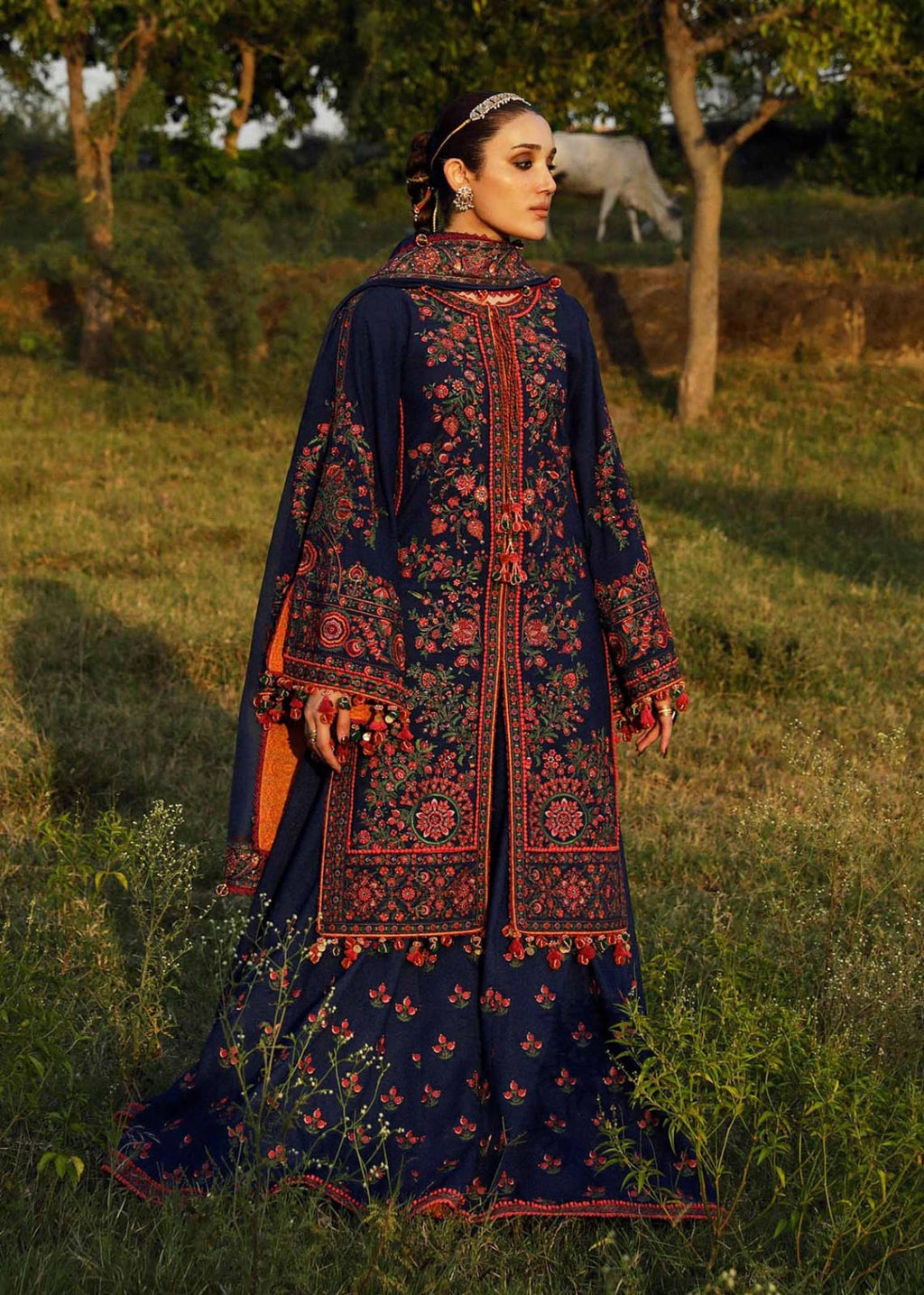 3 Piece Unstitched Embroidered Dhanak Suit