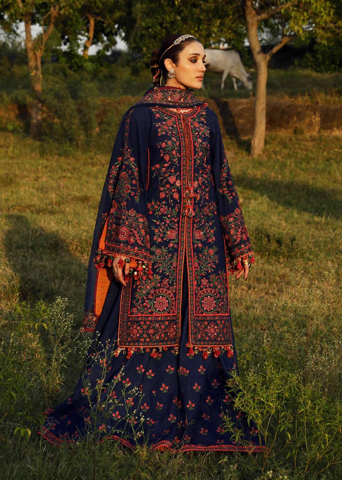 3 Piece Unstitched Embroidered Dhanak Suit