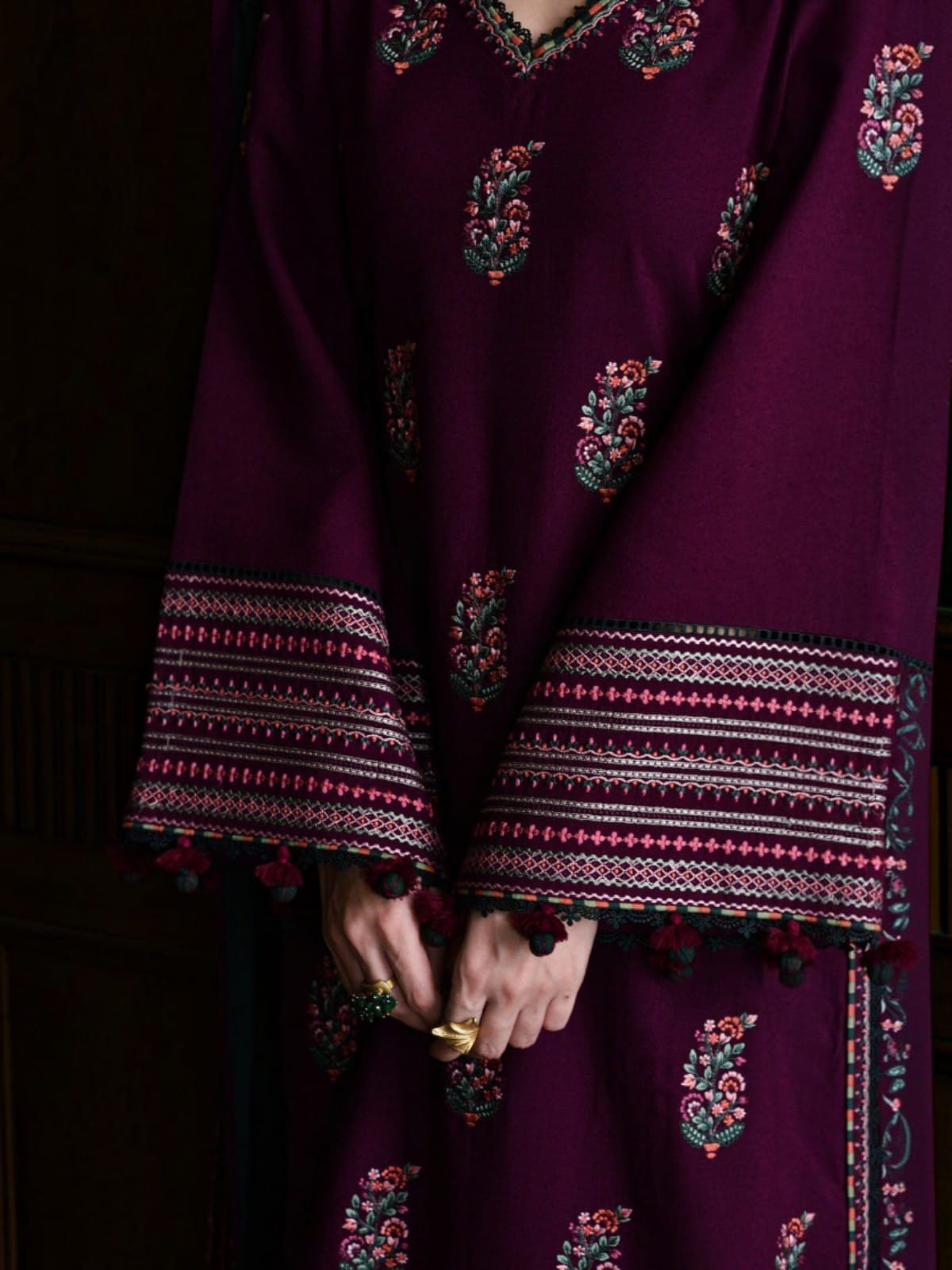 3 Piece Unstitched Embroidered Dhanak Suit BT 2900