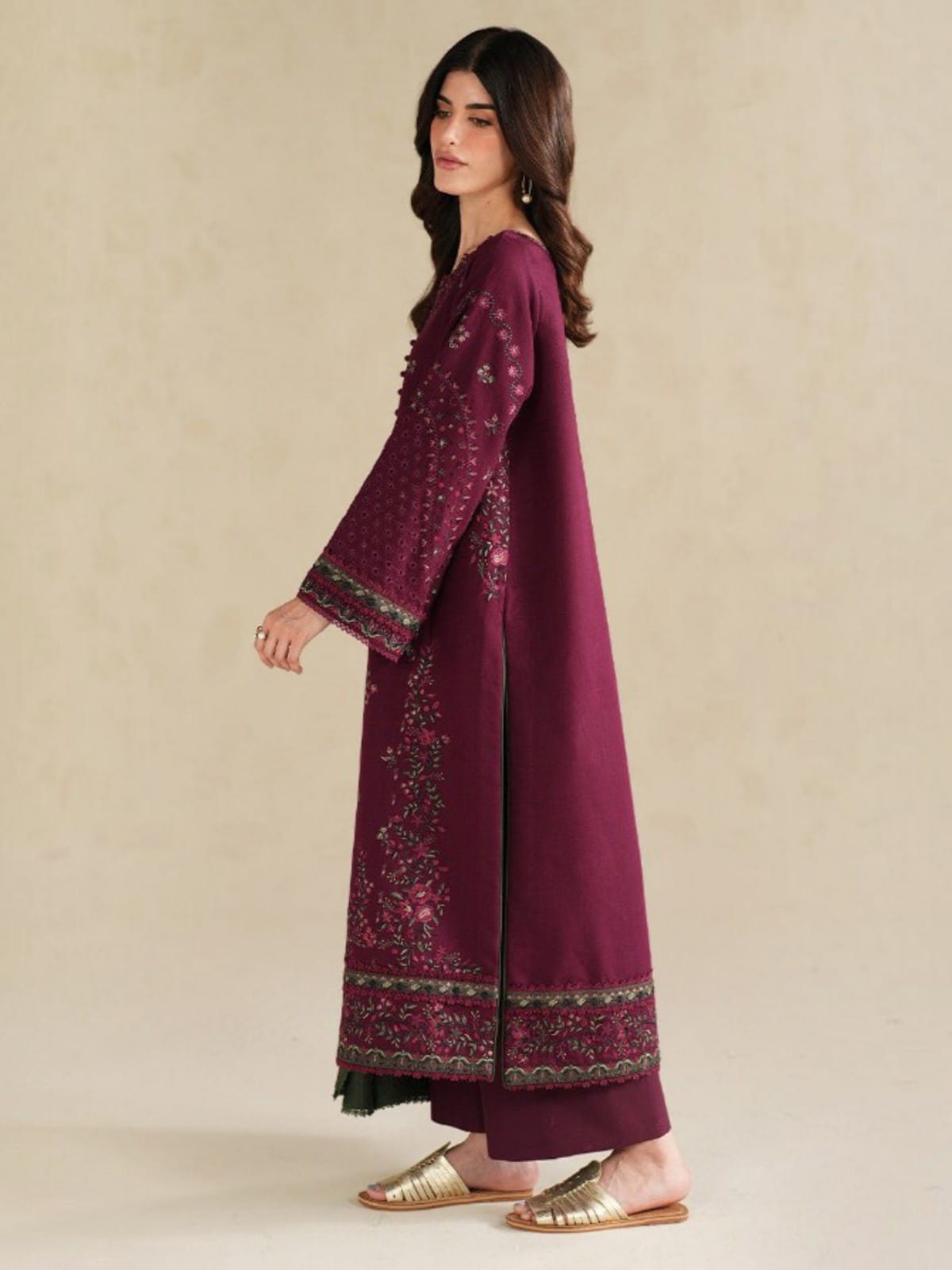 3 Piece Unstitched Embroidered Dhanak Suit IZ-2705