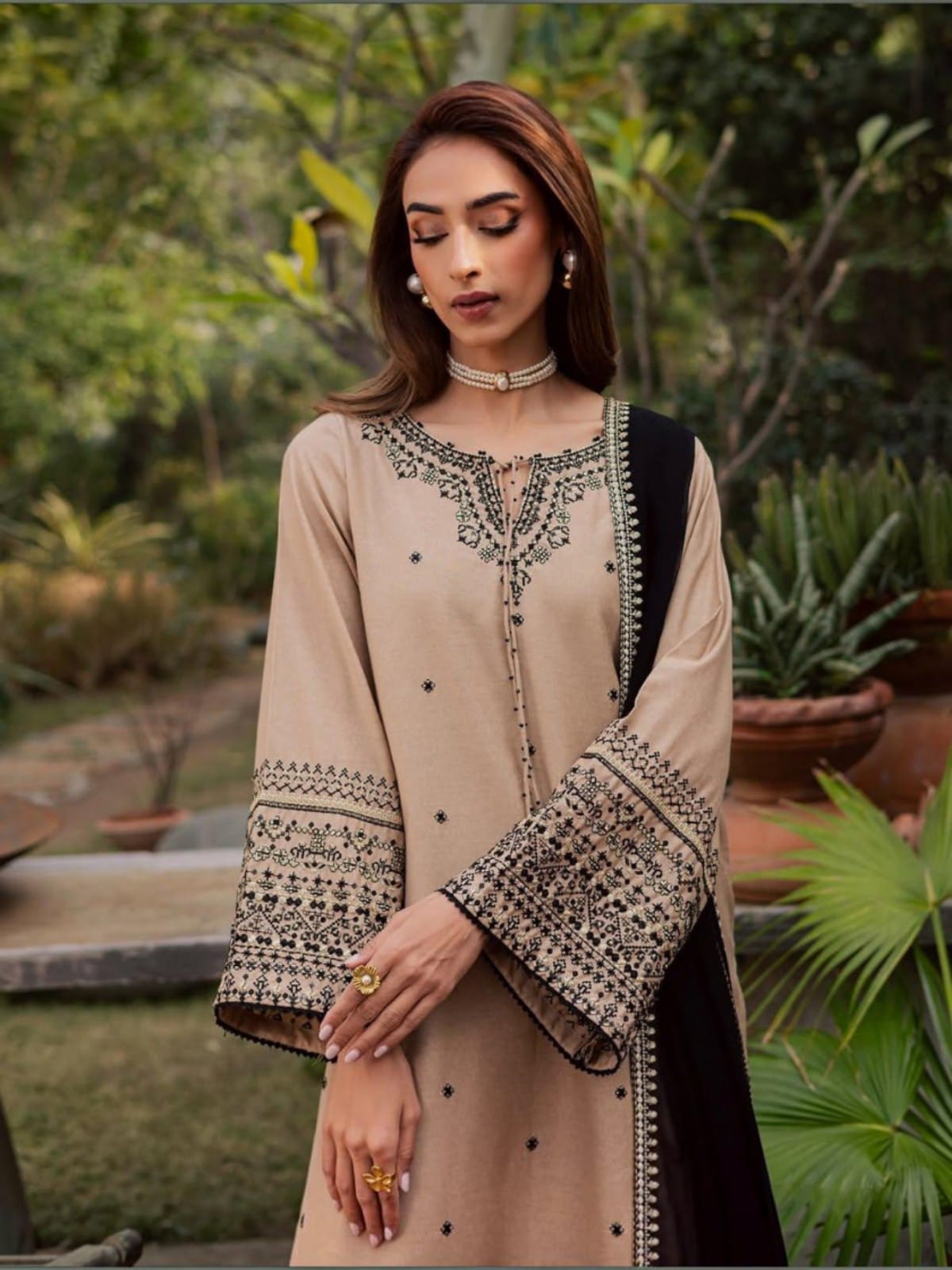 3 Piece Unstitched Embroidered Dhanak Suit BT-2985