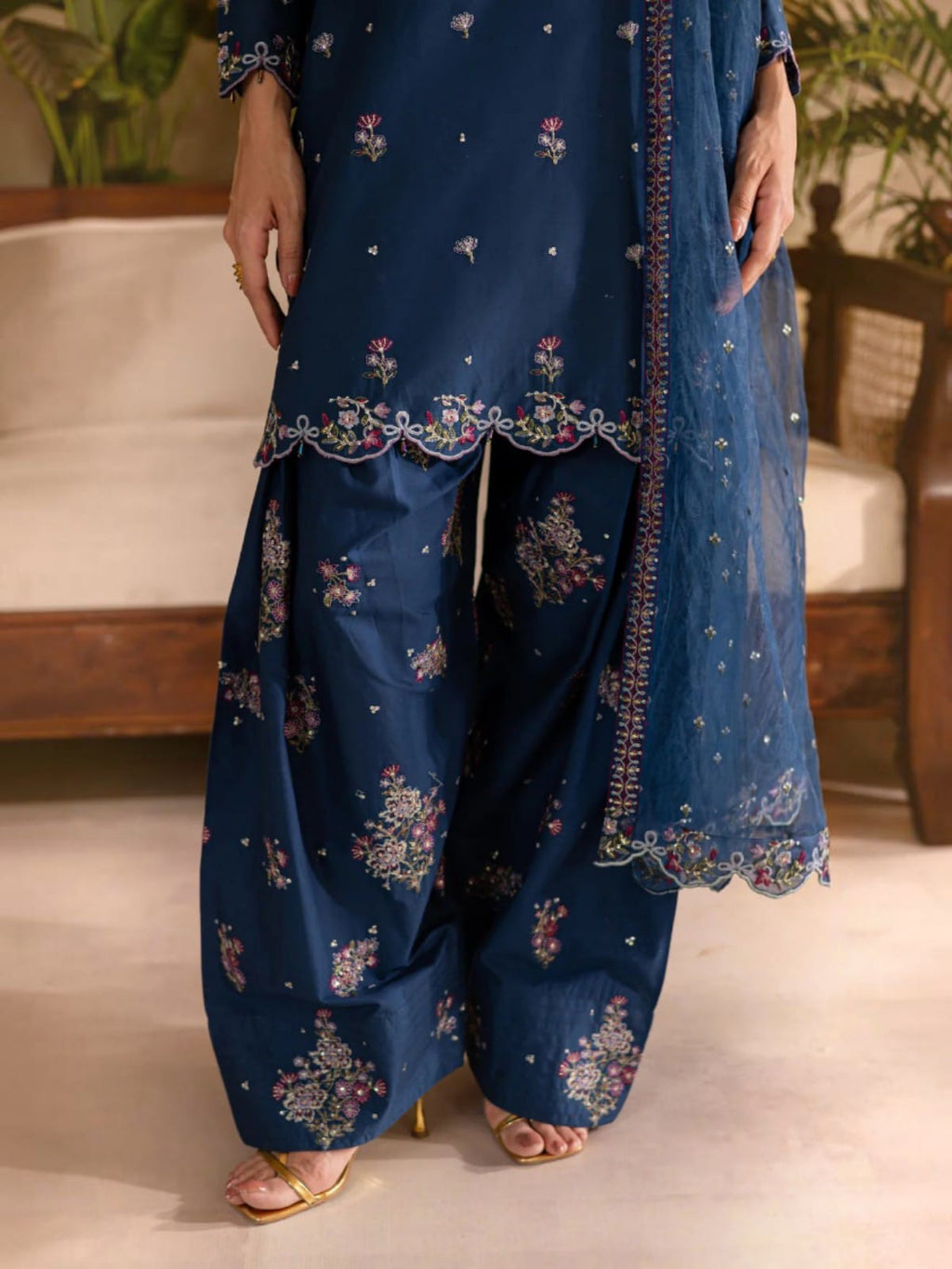 3 Piece Unstitched Embroidered Dhanak Suit