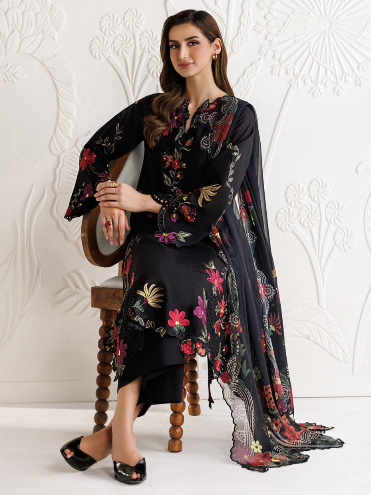 3 Piece Unstitched Embroidered Dhanak Suit