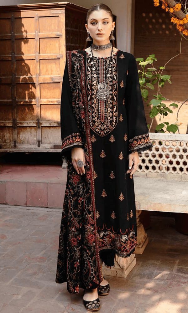 3 Piece Unstitched Embroidered Dhanak Suit