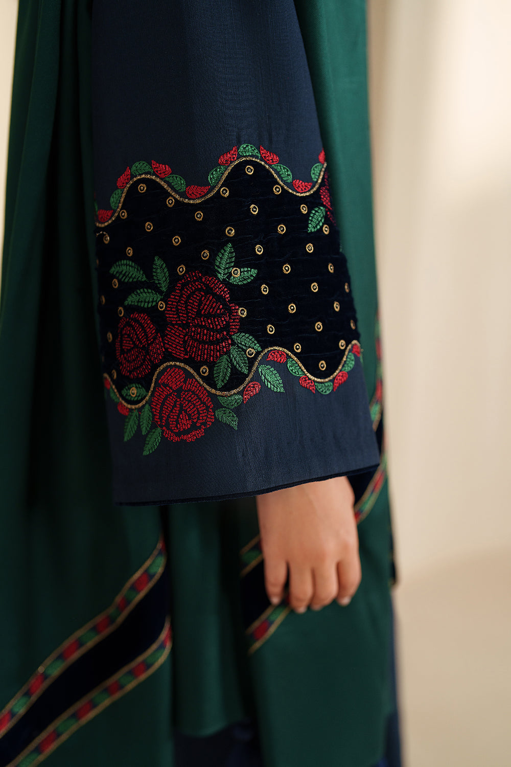 3 Piece Unstitched Embroidered Dhanak Suit SP-155