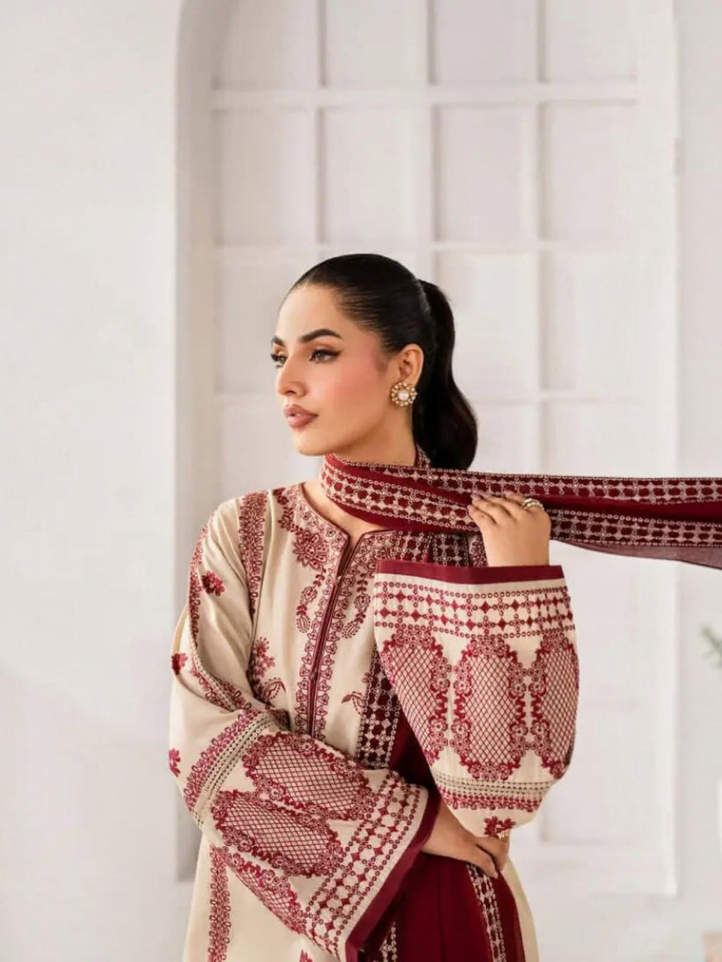 3 Piece Unstitched Embroidered Dhanak Suit