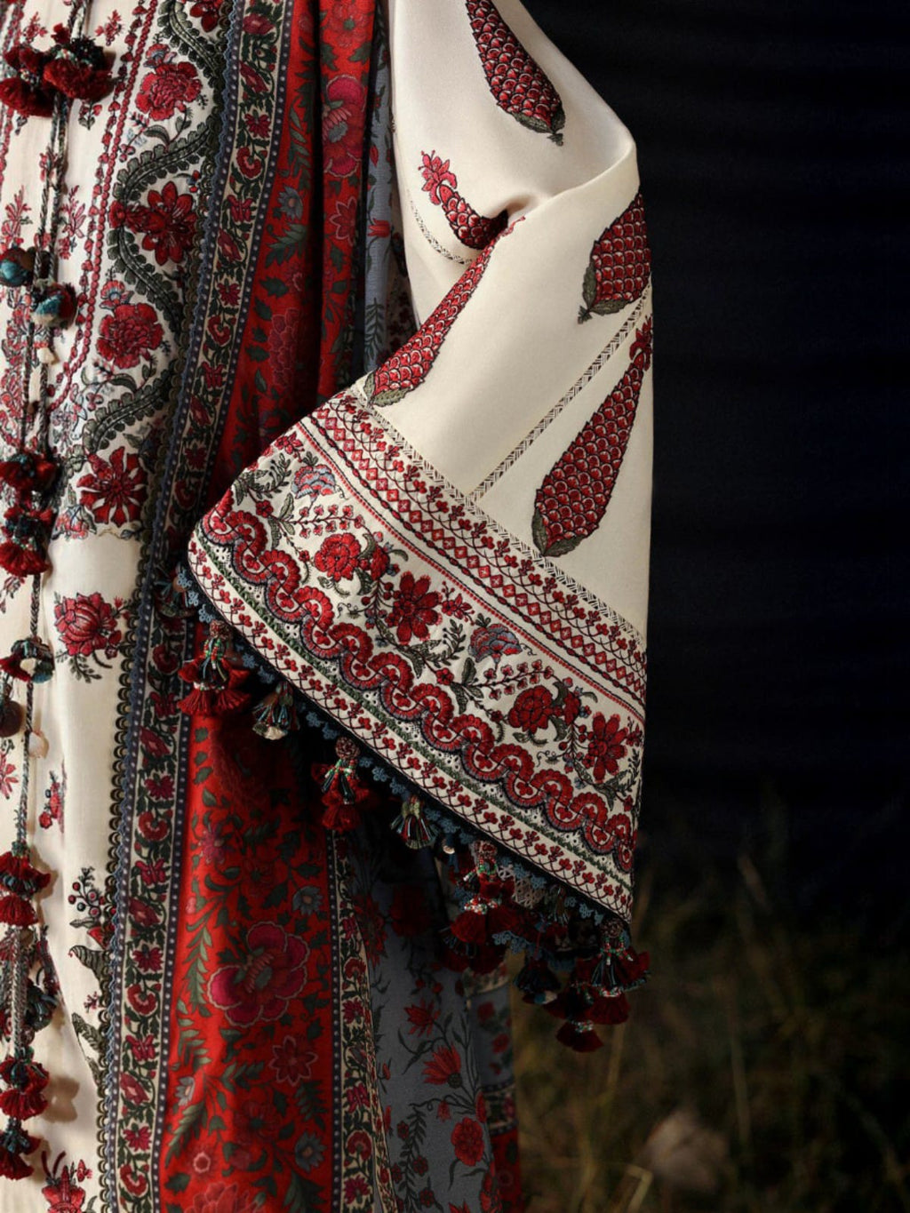 3 Piece Unstitched Embroidered Dhanak Suit HR-3145