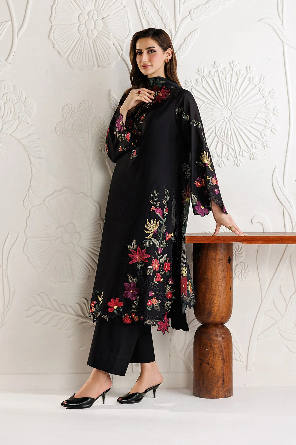 3 Piece Unstitched Embroidered Dhanak Suit With Embroidered Dhanak Shawl AJ-2915