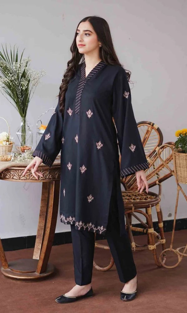 TSS-BT1135 3 Piece Unstitched Embroidered Dhanak Suit