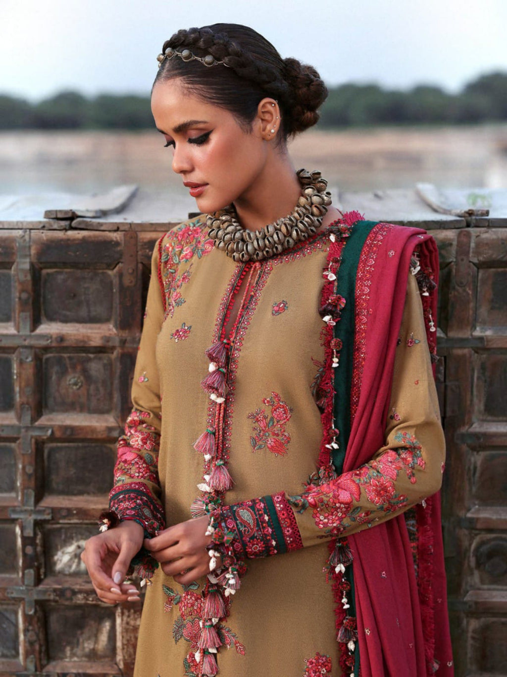 3 Piece Unstitched Embroidered Dhanak Suit HR-2945