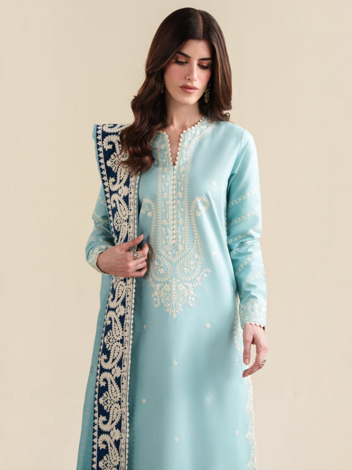 3 Piece Unstitched Embroidered Dhanak Suit